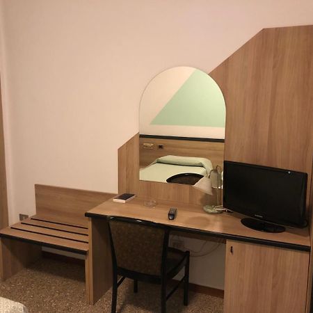 Hotel Roma Cassano Magnago المظهر الخارجي الصورة