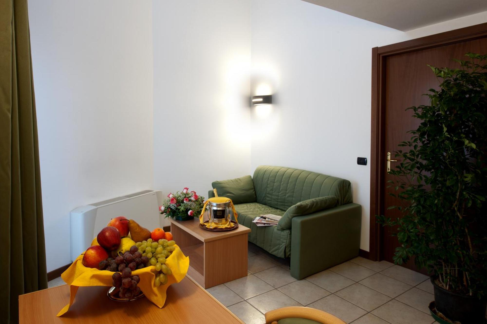 Hotel Roma Cassano Magnago المظهر الخارجي الصورة