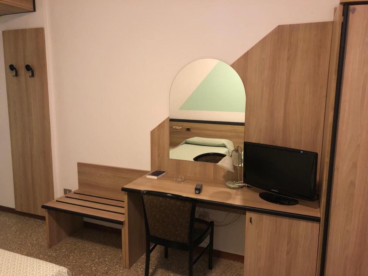Hotel Roma Cassano Magnago المظهر الخارجي الصورة