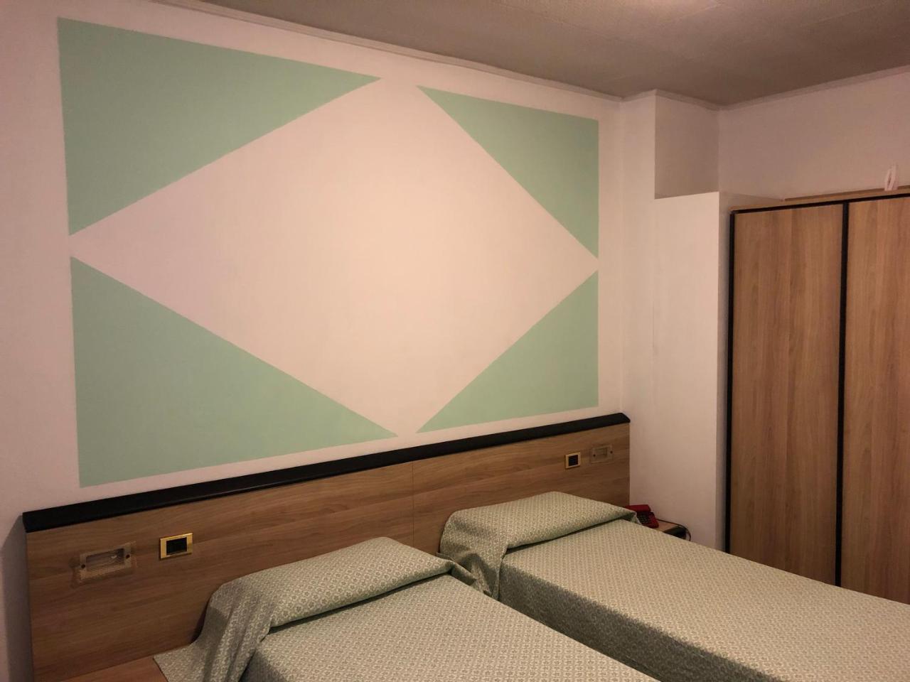 Hotel Roma Cassano Magnago المظهر الخارجي الصورة
